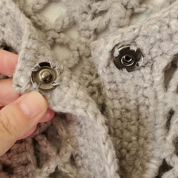 Lovestitch/Chunky Gray Cardigan - Picture 3 of 7